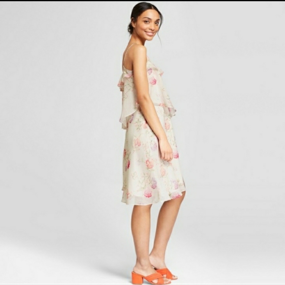 💜 Floral Spaghetti Strap Ruffle Sway Dress - Picture 3 of 3